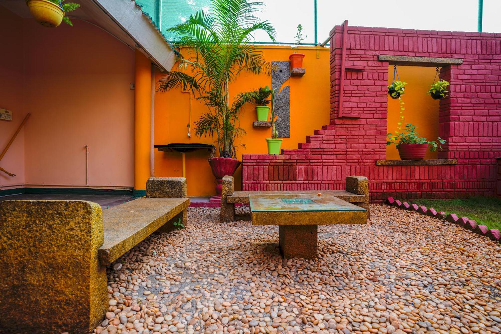 فندق La Courtyard بونديتْشيري المظهر الخارجي الصورة