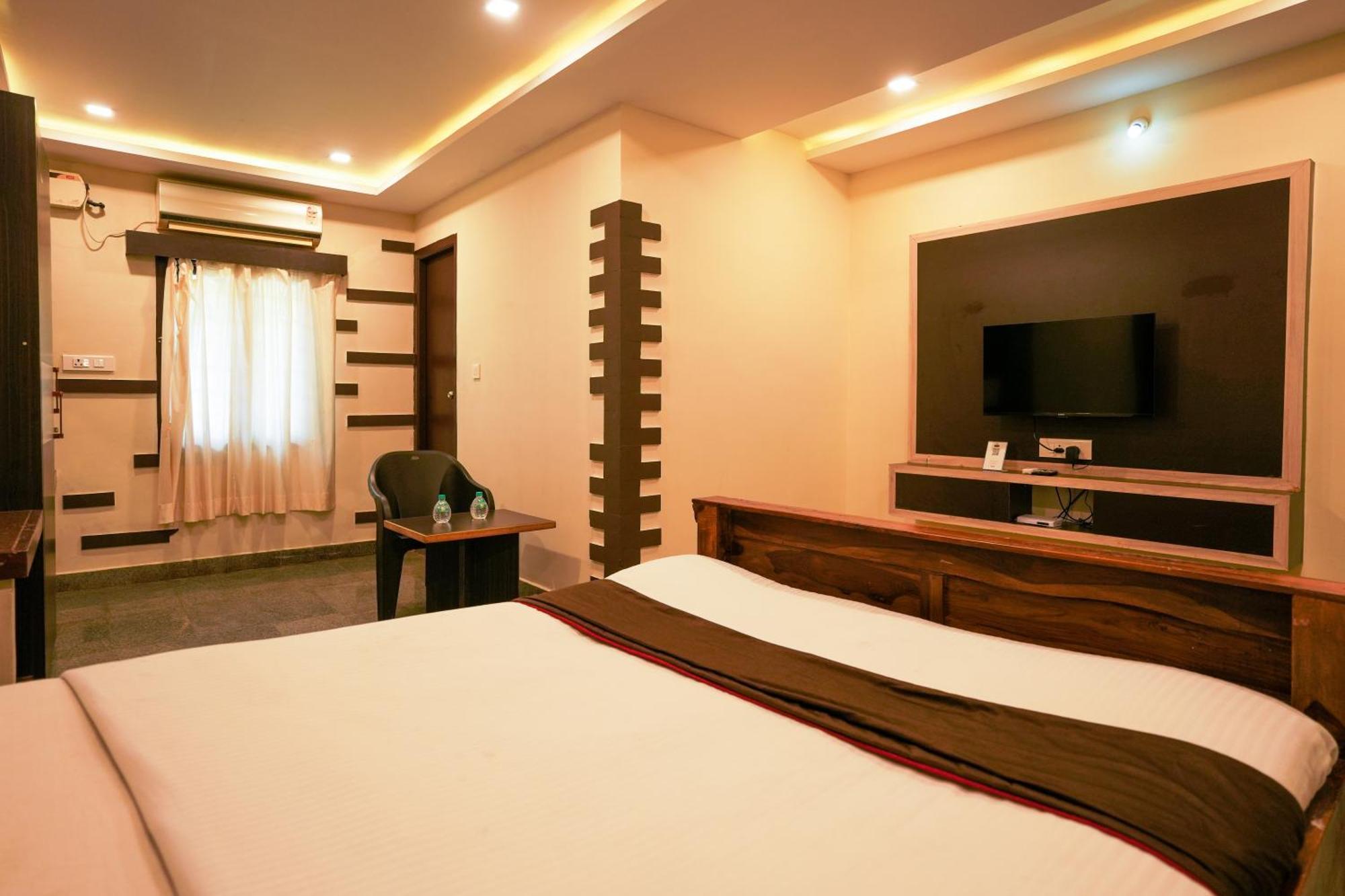 فندق La Courtyard بونديتْشيري المظهر الخارجي الصورة