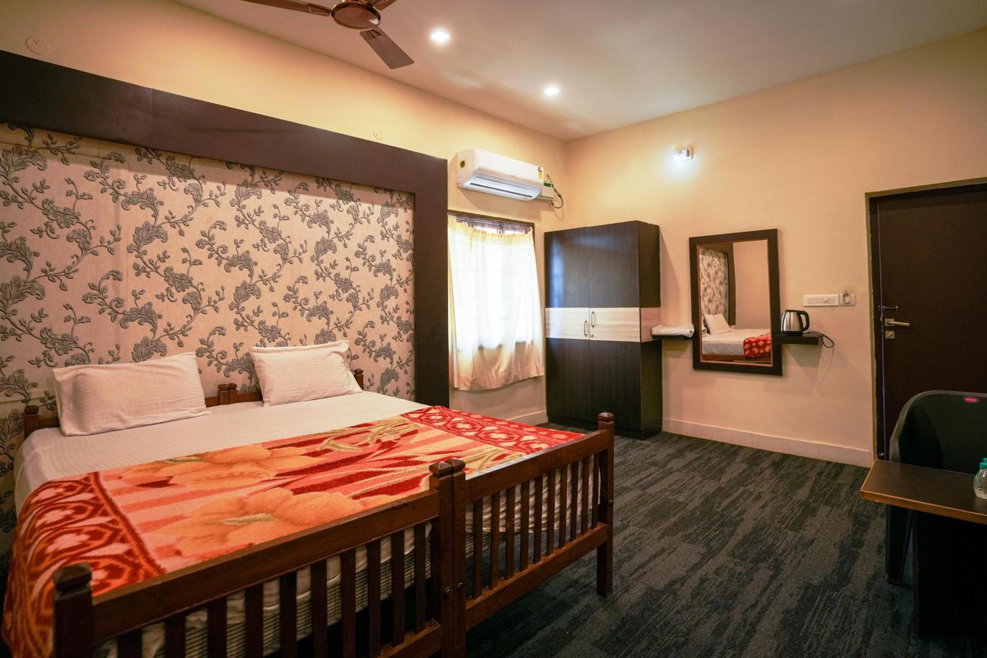 فندق La Courtyard بونديتْشيري المظهر الخارجي الصورة